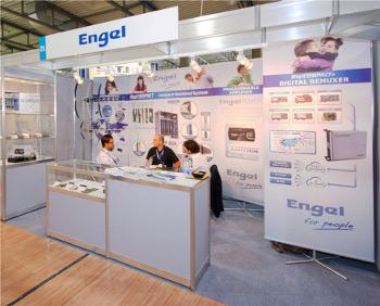 Engel participa en la exposición ECEBE en Hungría